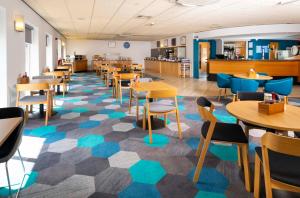 holiday inn express gloucester south by ihg