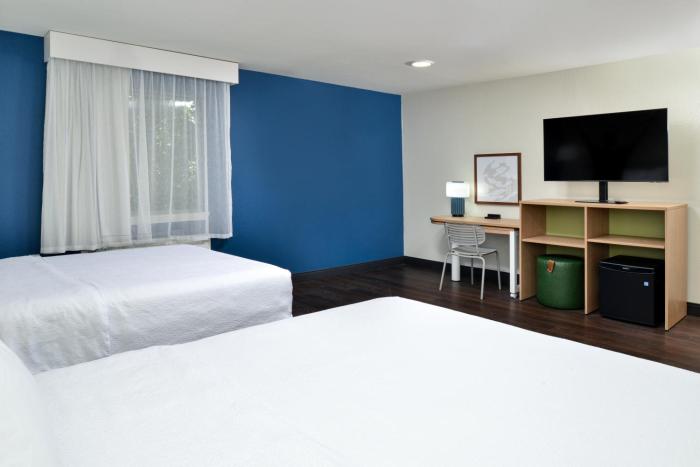 spark by hilton dallas market center