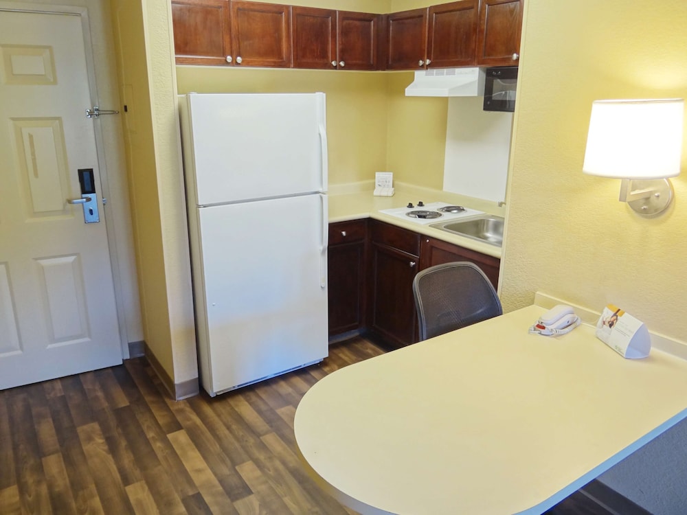 extended stay america suites denver aurora north