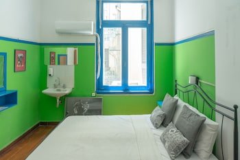 dioskouros hostel