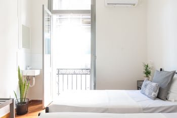 dioskouros hostel
