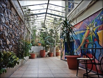 dioskouros hostel