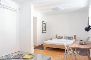 dioskouros hostel