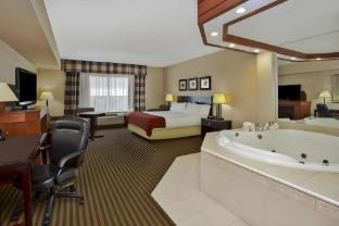 newmarket hotel and suites