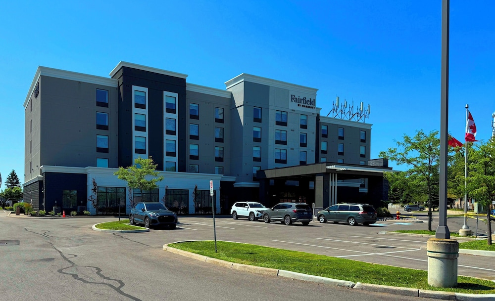 newmarket hotel and suites