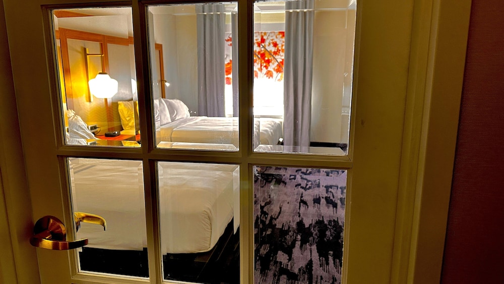 newmarket hotel and suites