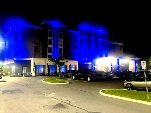 newmarket hotel and suites