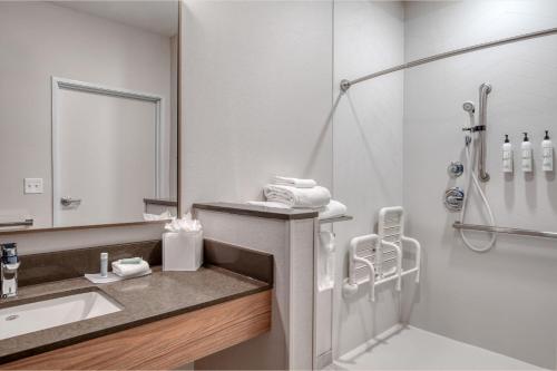 fairfield inn and suites by marriott shelbyville