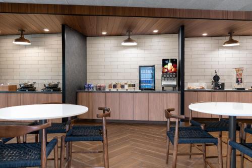 fairfield inn and suites by marriott sioux center