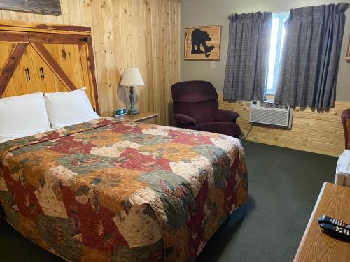 Celebrity Inn,Near St Mary Star Of The Sea Catholic Cathedral,2 star