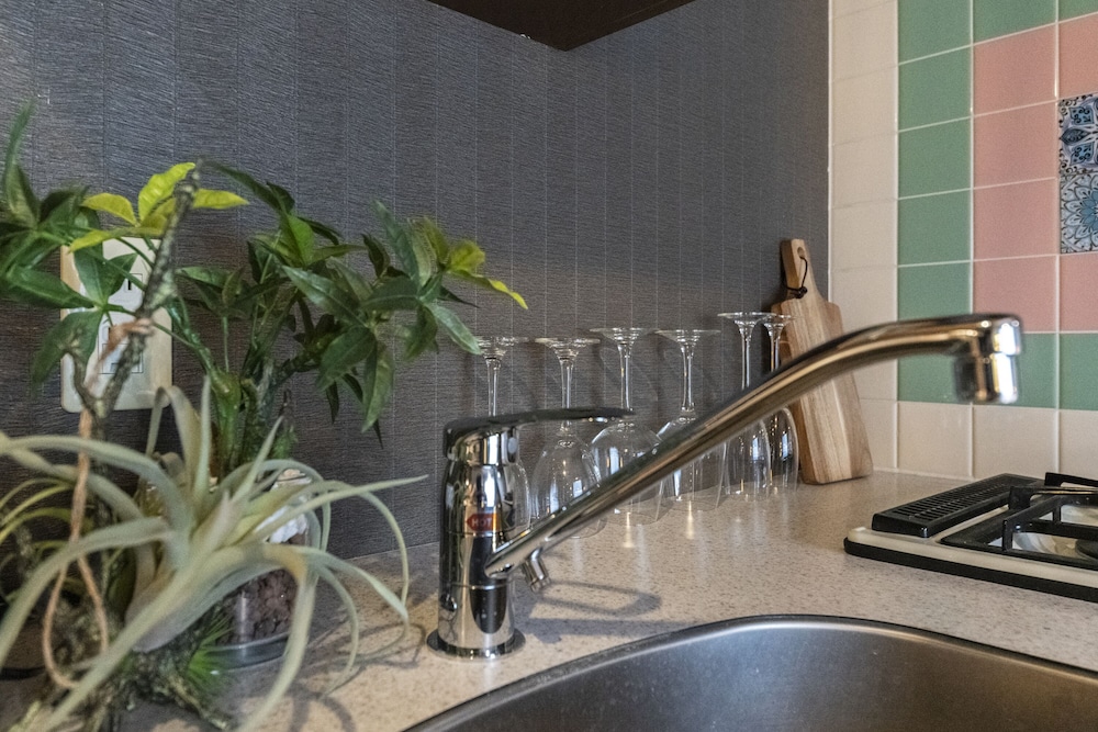 few days condominium 205