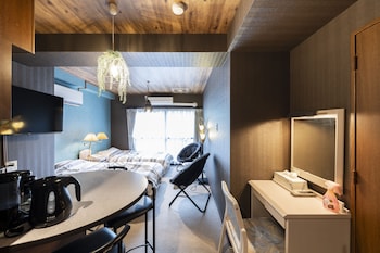 few days condominium 205