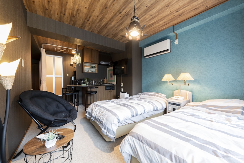 few days condominium 205