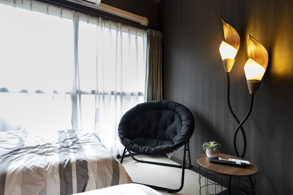 few days condominium 205