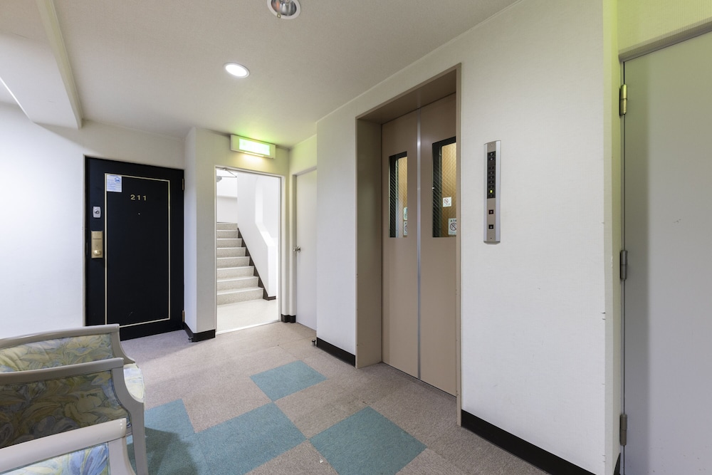 few days condominium 205