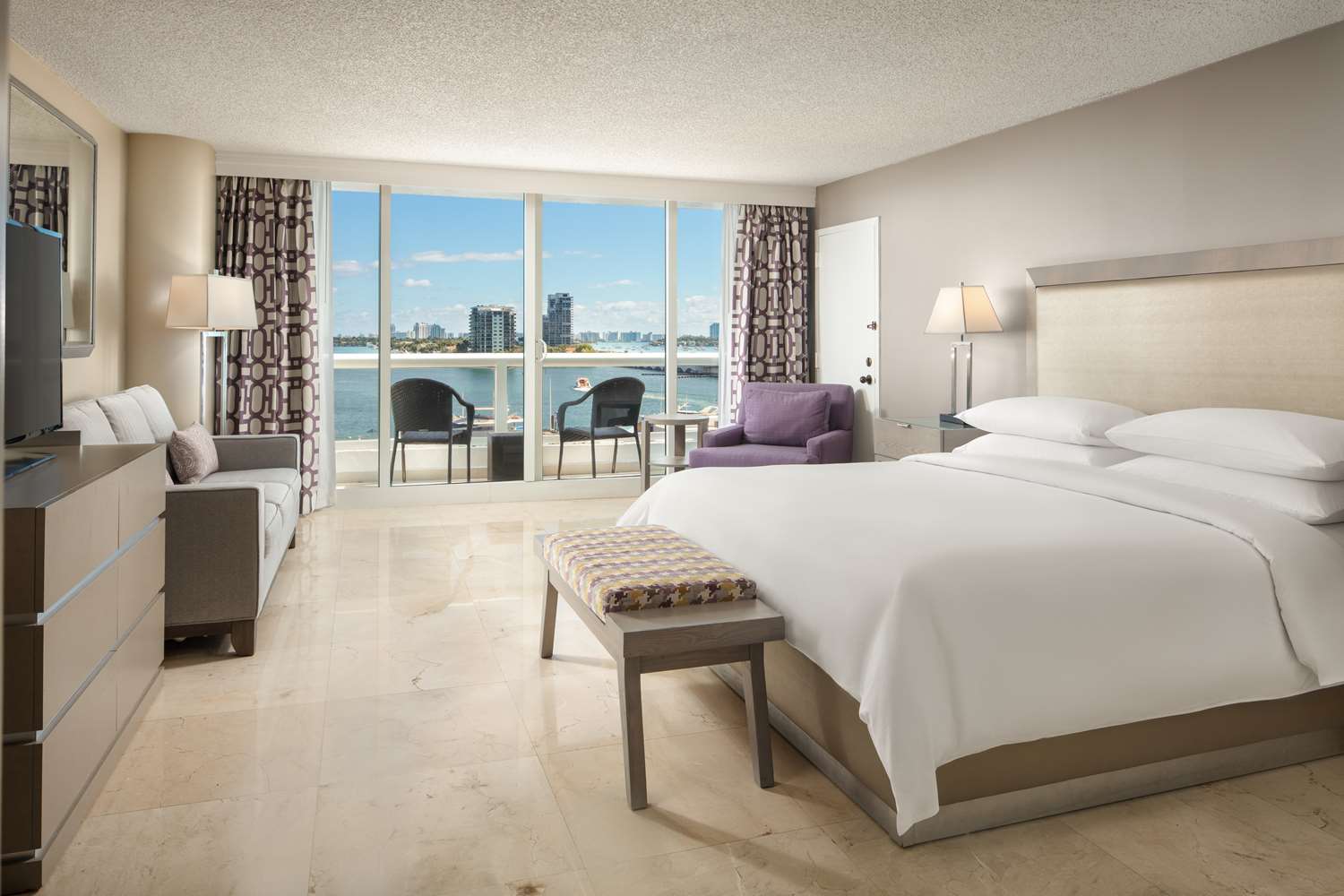 doubletree by hilton grand hotel biscayne bay