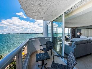 doubletree by hilton grand hotel biscayne bay