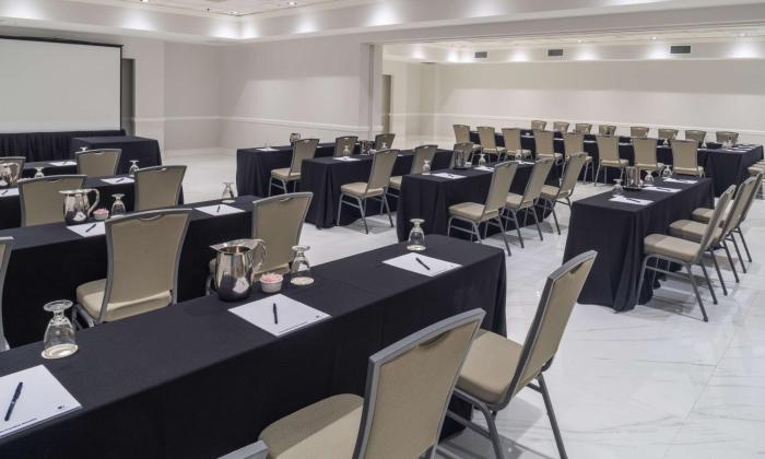 doubletree by hilton grand hotel biscayne bay