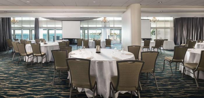 doubletree by hilton grand hotel biscayne bay