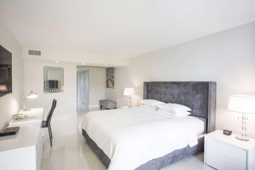 doubletree by hilton grand hotel biscayne bay