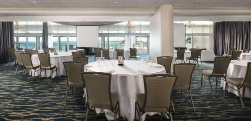 doubletree by hilton grand hotel biscayne bay