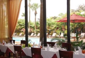 regency miami airport by sonesta