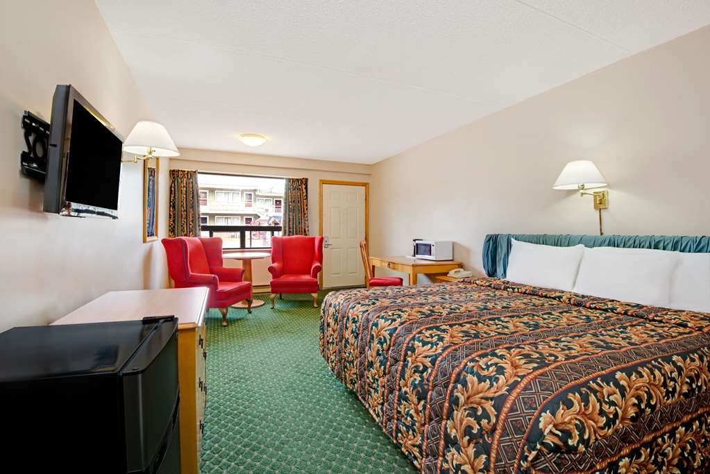 knights inn midland on