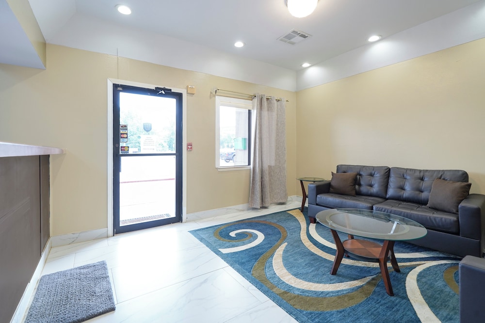 budget inn by oyo san augustine