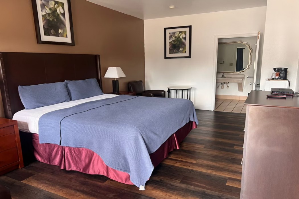 budget inn by oyo san augustine