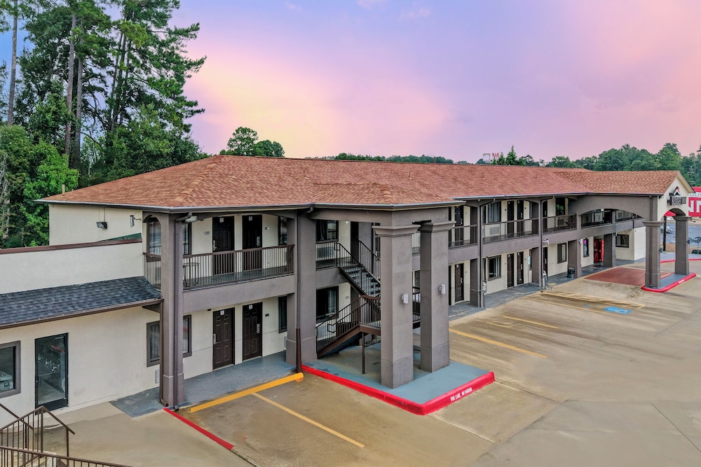 budget inn by oyo san augustine