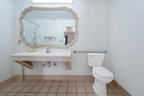 budget inn by oyo san augustine