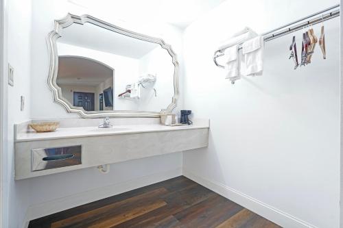 budget inn by oyo san augustine