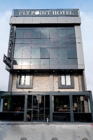 fly point airport hotel