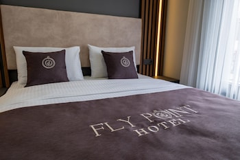 fly point airport hotel
