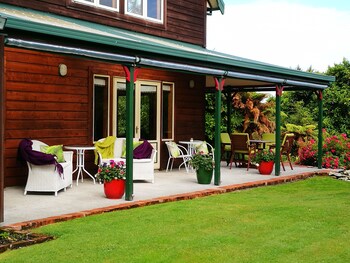 Awatuna Homestead,Hokitika>>Awatuna,4 star