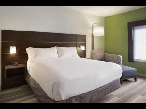 holiday inn express hotel and suites canton an ihg hotel