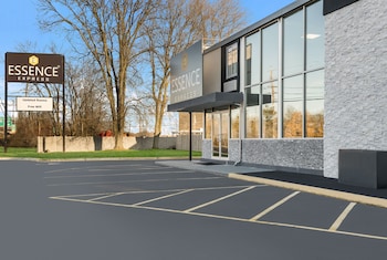Essence Express Wayne,New York>>New Jersey,2 star