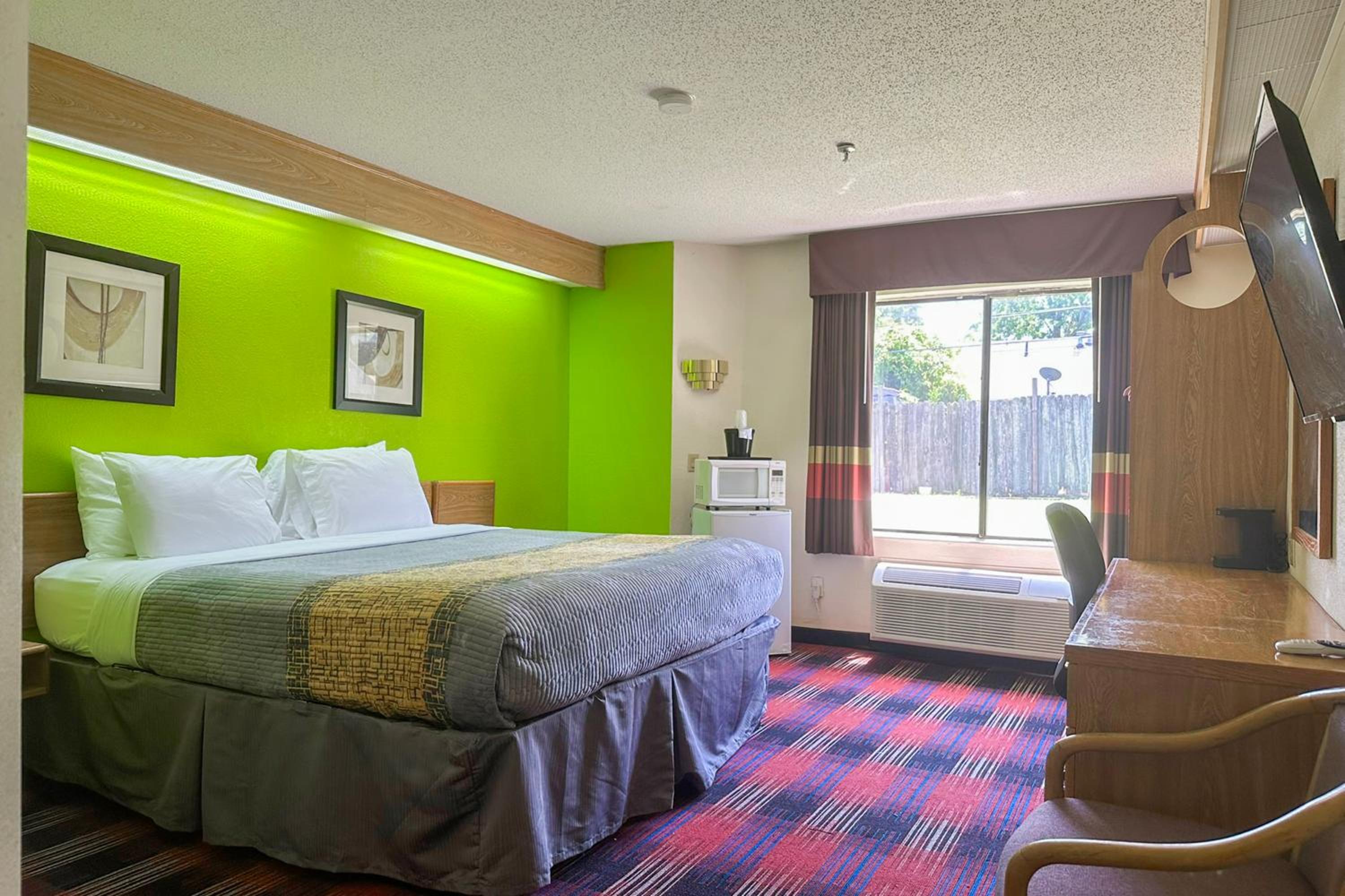 classic inn by oyo i 240 near memphis airport