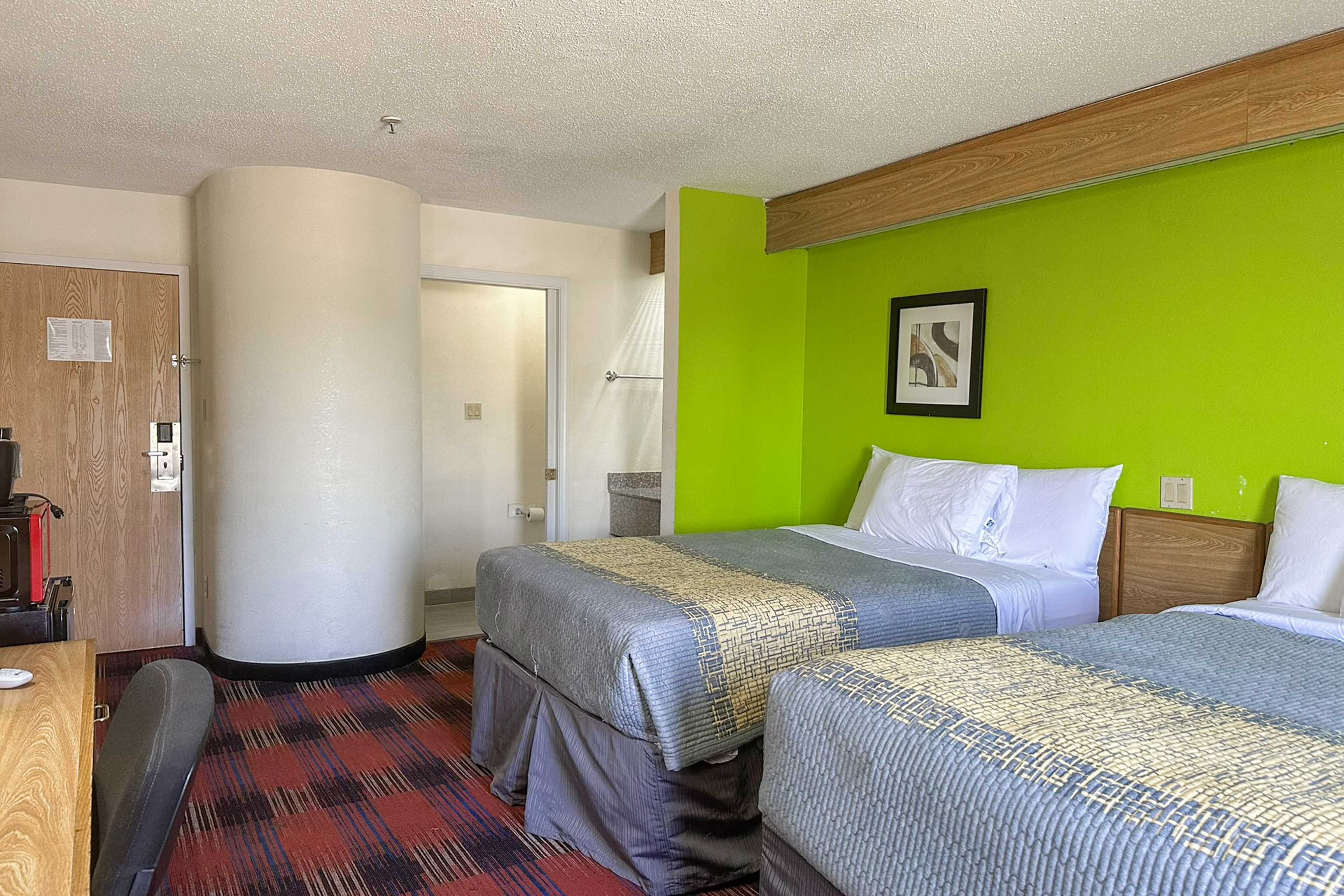 classic inn by oyo i 240 near memphis airport