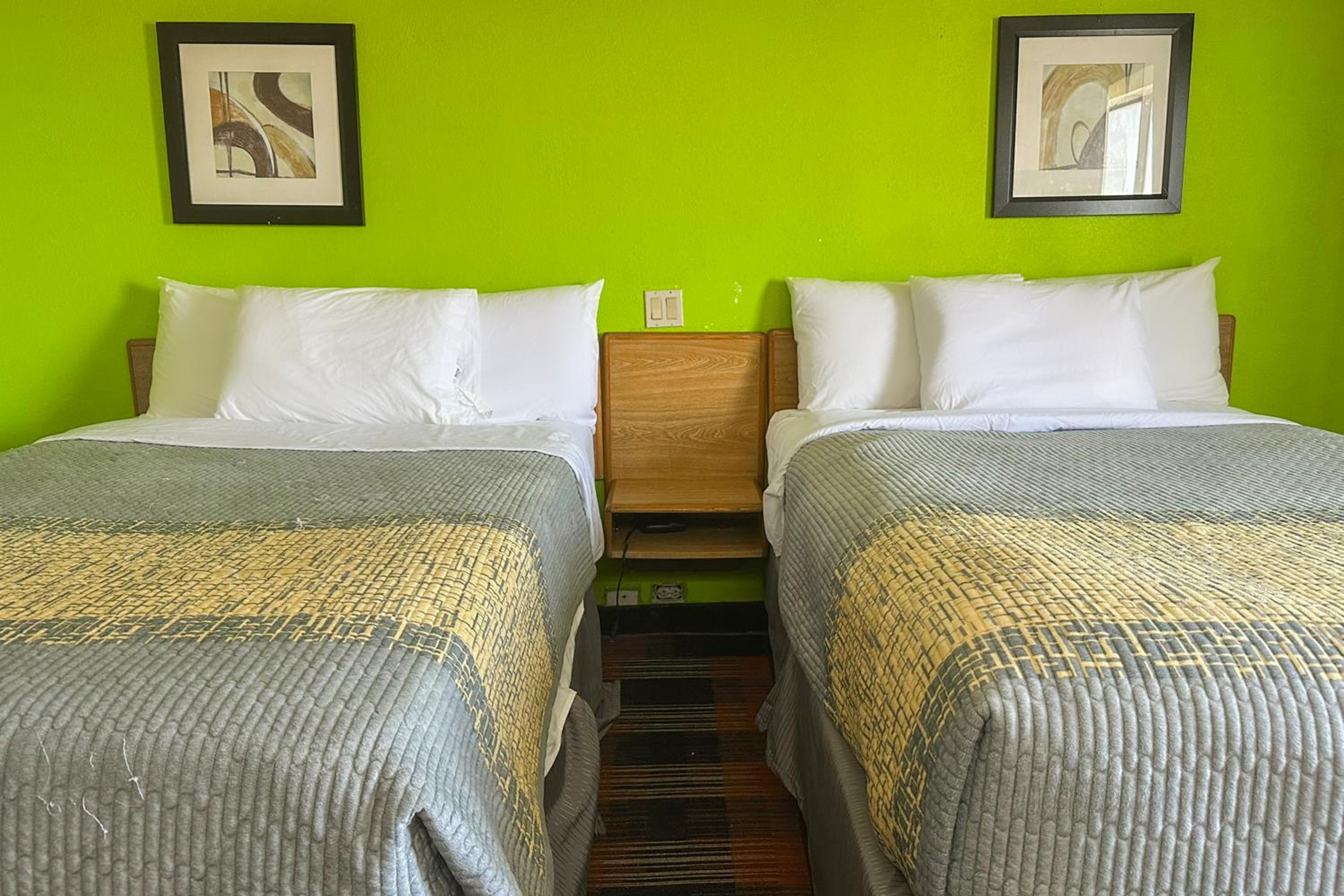 classic inn by oyo i 240 near memphis airport
