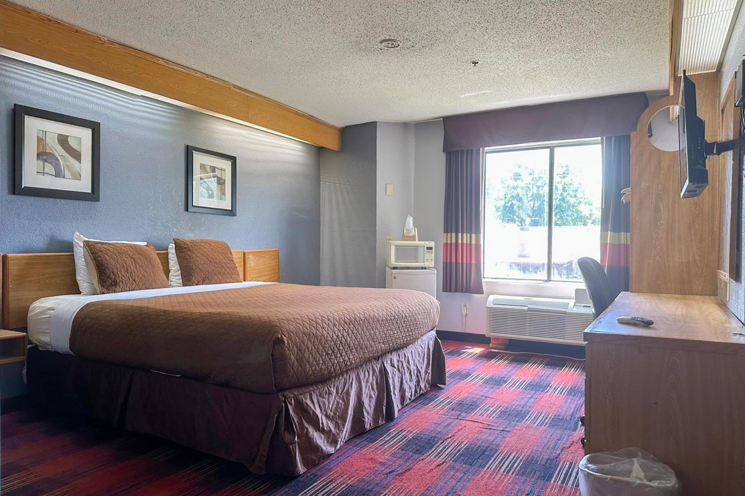 classic inn by oyo i 240 near memphis airport