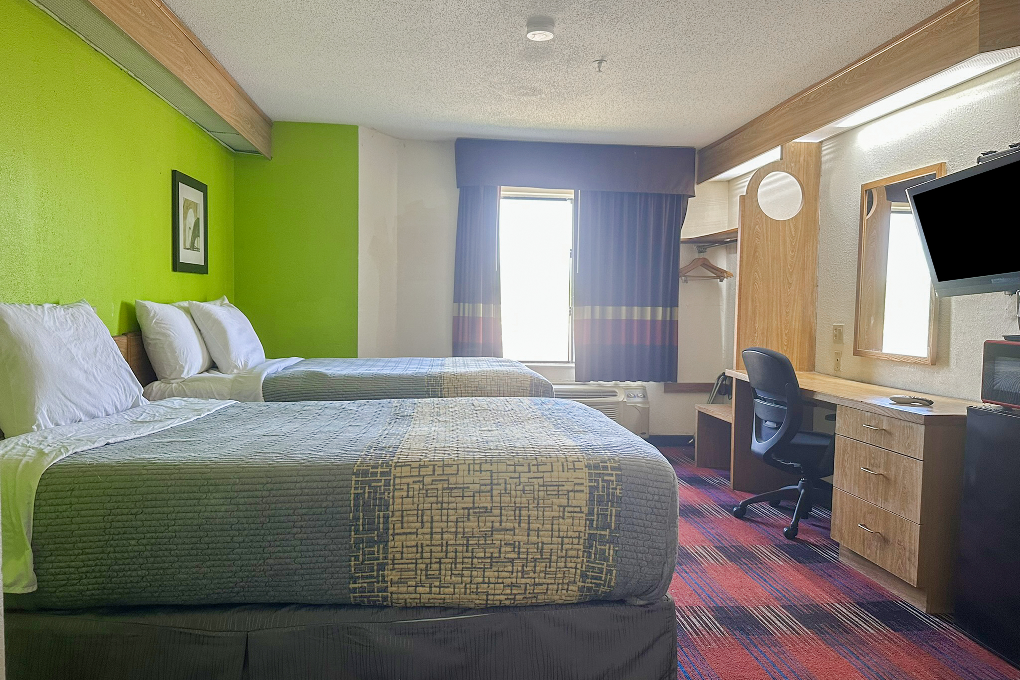 classic inn by oyo i 240 near memphis airport