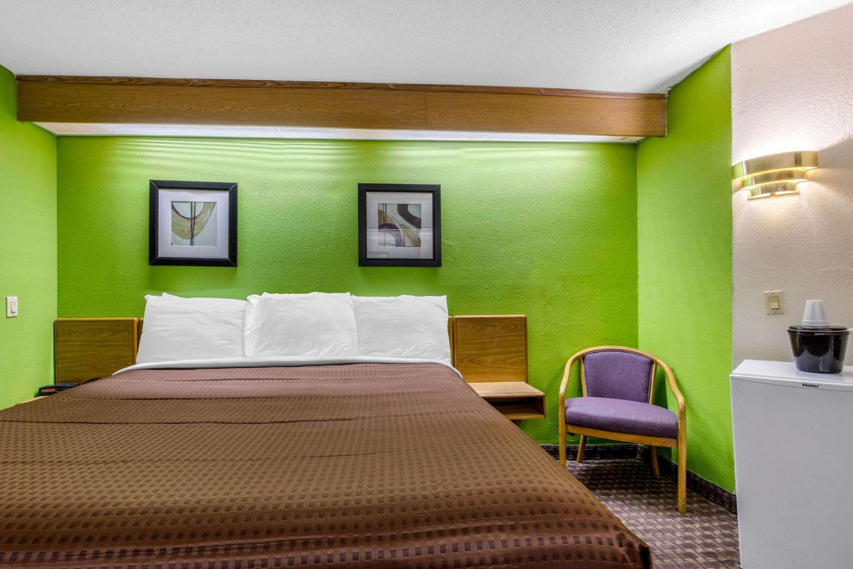 classic inn by oyo i 240 near memphis airport
