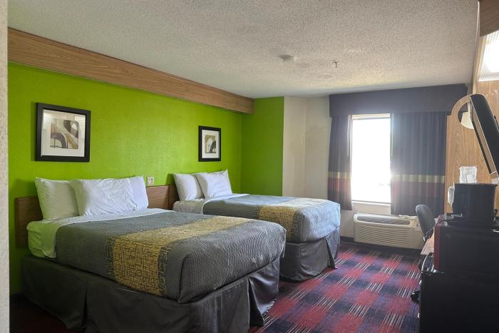 classic inn by oyo i 240 near memphis airport