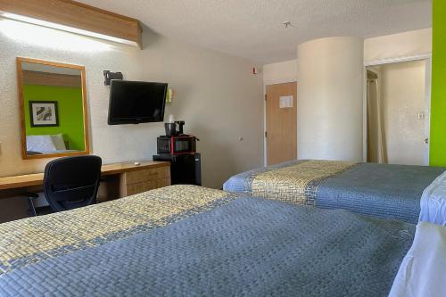 classic inn by oyo i 240 near memphis airport