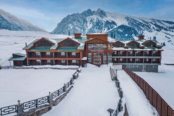 Four Points By Sheraton Sonmarg Resort,,4 star