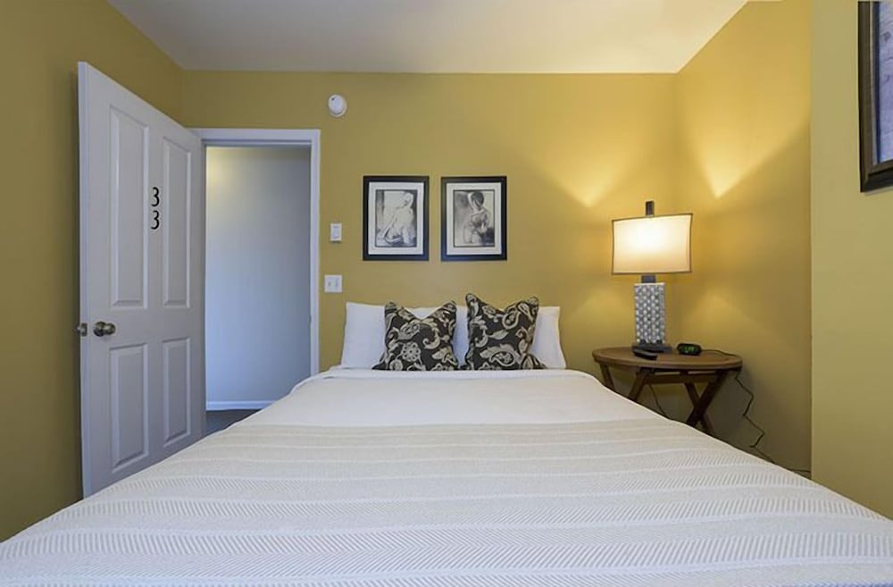 rehoboth guest house adults only