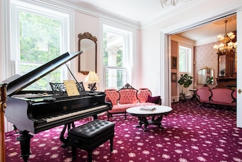 Central Park Bed & Breakfast,Shively>>Louisville,4 star