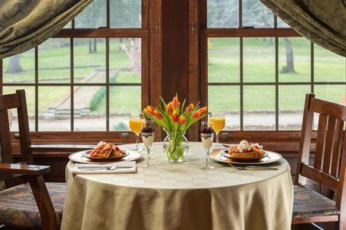 hilltop manor bed and breakfast