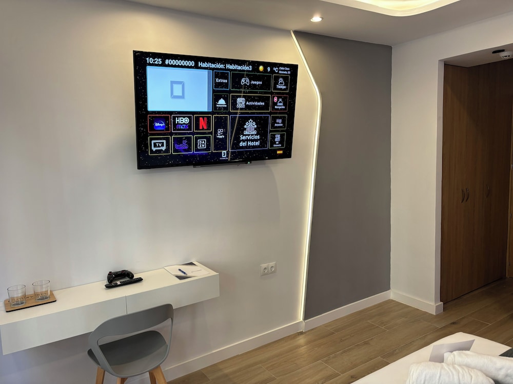 futurotel granada dreams